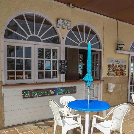 New In Stella Maris With Stunning Sea Views Apartamento *