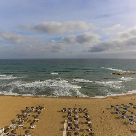 Apartamento New In Stella Maris With Stunning Sea Views Fuengirola